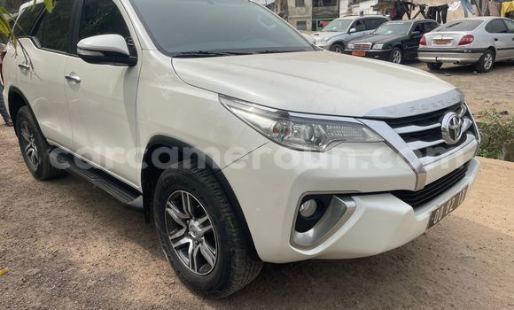 Buy Import Toyota Fortuner White Car in Douala in Littoral Cameroon