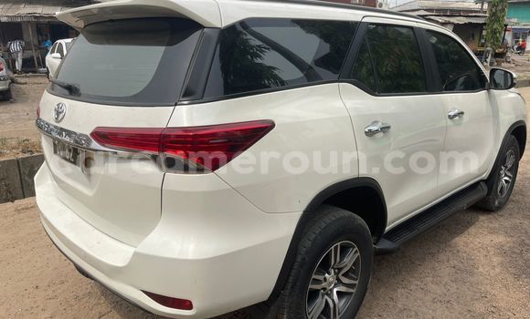 Acheter Import Voiture Toyota Fortuner Blanc à Douala, Littoral Cameroon Acheter Import Voiture Toyota Fortuner Blanc à Douala, Littoral Cameroon