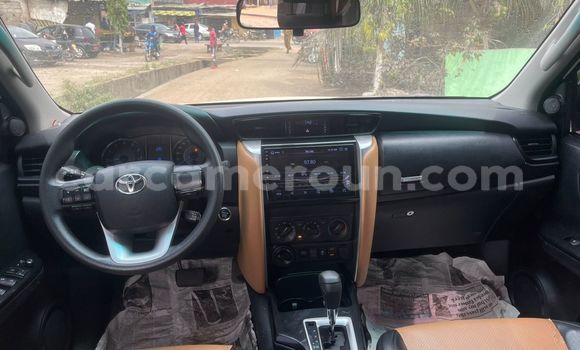 Acheter Import Voiture Toyota Fortuner Blanc à Douala, Littoral Cameroon Acheter Import Voiture Toyota Fortuner Blanc à Douala, Littoral Cameroon