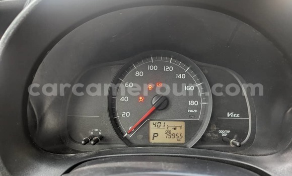 Sayi Na hannu Toyota Vitz Black Mota in Douala a Ƙasar Kamaru Sayi Na hannu Toyota Vitz Black Mota in Douala a Ƙasar Kamaru