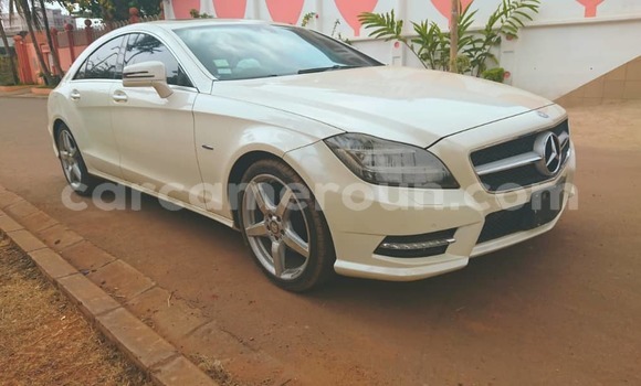 Buy Used Mercedes‒Benz CLS–Class White Car in Yaounde in Central Cameroon Buy Used Mercedes‒Benz CLS–Class White Car in Yaounde in Central Cameroon
