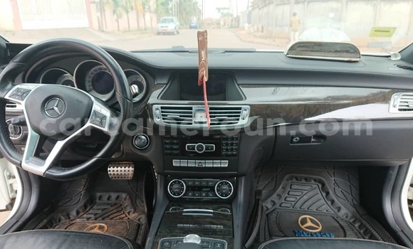 Buy Used Mercedes‒Benz CLS–Class White Car in Yaounde in Central Cameroon Buy Used Mercedes‒Benz CLS–Class White Car in Yaounde in Central Cameroon