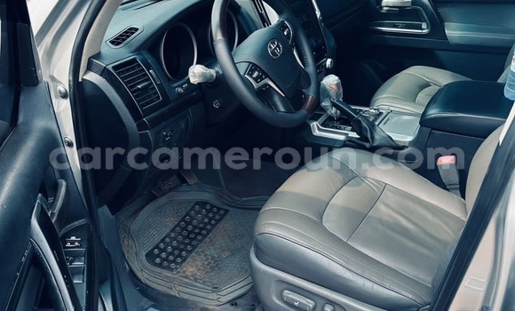 Acheter Occasion Voiture Toyota Corolla Gris à Yaoundé, Central Cameroon Acheter Occasion Voiture Toyota Corolla Gris à Yaoundé, Central Cameroon