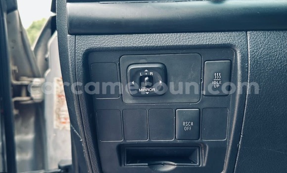 Acheter Occasion Voiture Toyota Corolla Gris à Yaoundé, Central Cameroon Acheter Occasion Voiture Toyota Corolla Gris à Yaoundé, Central Cameroon