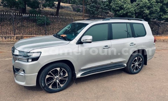 Acheter Occasion Voiture Toyota Corolla Gris à Yaoundé, Central Cameroon Acheter Occasion Voiture Toyota Corolla Gris à Yaoundé, Central Cameroon