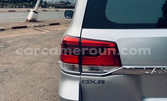 Acheter Occasion Voiture Toyota Corolla Gris à Yaoundé, Central Cameroon Acheter Occasion Voiture Toyota Corolla Gris à Yaoundé, Central Cameroon