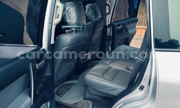 Acheter Occasion Voiture Toyota Corolla Gris à Yaoundé, Central Cameroon Acheter Occasion Voiture Toyota Corolla Gris à Yaoundé, Central Cameroon