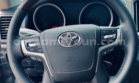 Acheter Occasion Voiture Toyota Corolla Gris à Yaoundé, Central Cameroon Acheter Occasion Voiture Toyota Corolla Gris à Yaoundé, Central Cameroon