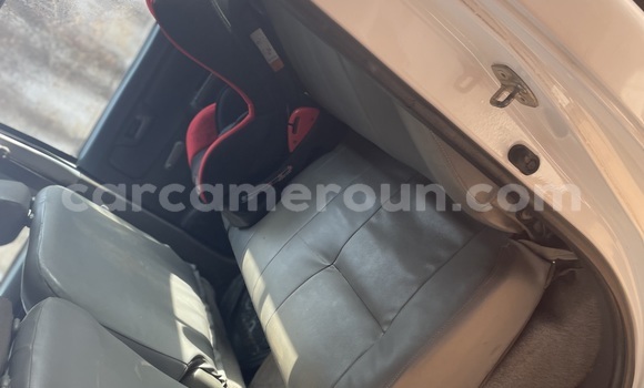 Acheter Occasion Voiture Toyota Hiluxe VIGO Blanc à Yaoundé, Central Cameroon Acheter Occasion Voiture Toyota Hiluxe VIGO Blanc à Yaoundé, Central Cameroon