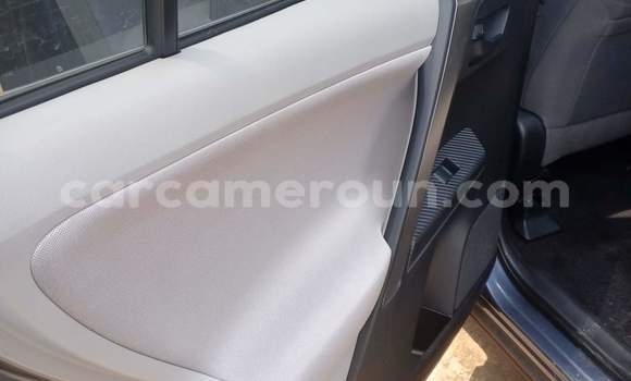 Acheter Occasion Voiture Toyota RAV4 Blanc à Douala, Littoral Cameroon Acheter Occasion Voiture Toyota RAV4 Blanc à Douala, Littoral Cameroon