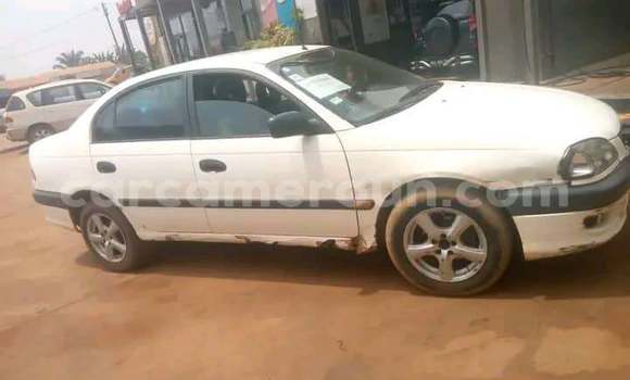 Sayi Na hannu Toyota Avensis White Mota in Yaounde a Babban Kamaru Sayi Na hannu Toyota Avensis White Mota in Yaounde a Babban Kamaru