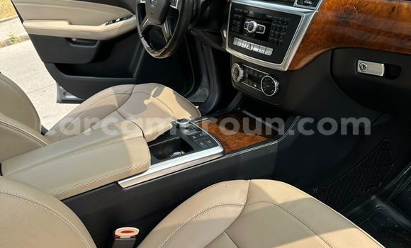 Acheter Import Voiture Mercedes‒Benz ML–Class Gris à Douala, Littoral Cameroon Acheter Import Voiture Mercedes‒Benz ML–Class Gris à Douala, Littoral Cameroon