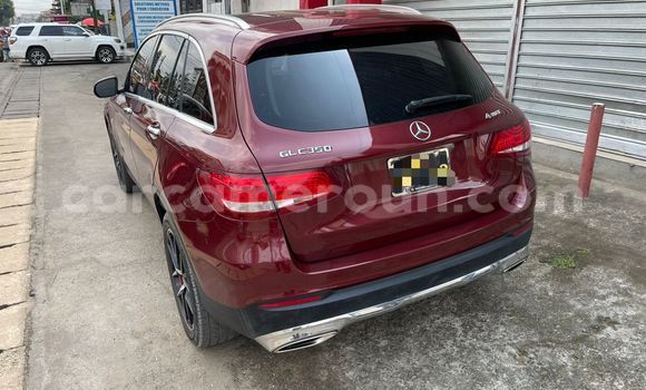 Sayi Na hannu Mercedes‒Benz GLC Sauran Mota in Douala a Ƙasar Kamaru Sayi Na hannu Mercedes‒Benz GLC Sauran Mota in Douala a Ƙasar Kamaru