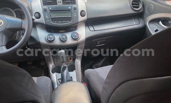 Acheter Occasion Voiture Toyota RAV4 Noir à Yaoundé, Central Cameroon Acheter Occasion Voiture Toyota RAV4 Noir à Yaoundé, Central Cameroon