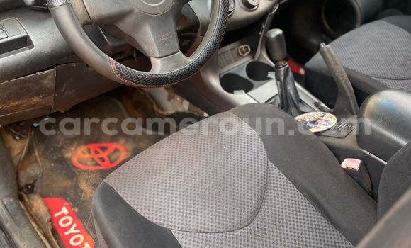 Acheter Occasion Voiture Toyota RAV4 Noir à Yaoundé, Central Cameroon Acheter Occasion Voiture Toyota RAV4 Noir à Yaoundé, Central Cameroon