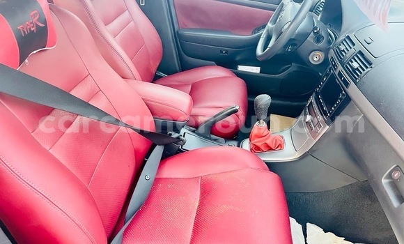 Sayi Na hannu Toyota Avensis Sauran Mota in Yaounde a Babban Kamaru Sayi Na hannu Toyota Avensis Sauran Mota in Yaounde a Babban Kamaru