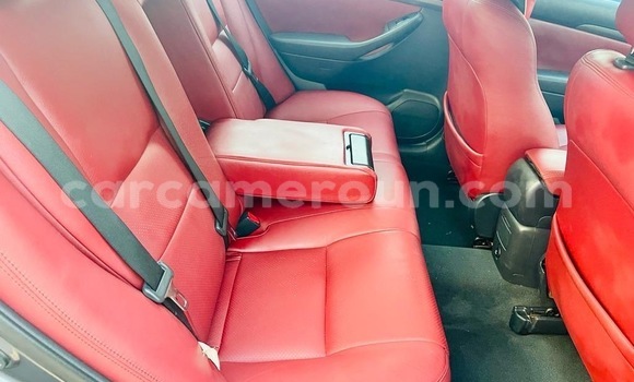 Sayi Na hannu Toyota Avensis Sauran Mota in Yaounde a Babban Kamaru Sayi Na hannu Toyota Avensis Sauran Mota in Yaounde a Babban Kamaru