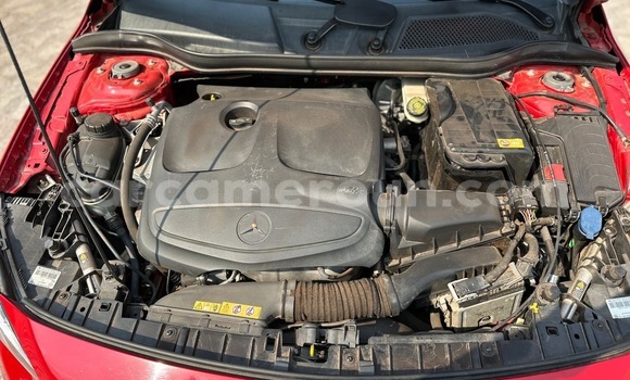 Acheter Neuf Voiture Mercedes‒Benz GLA-klasse Rouge à Yaoundé, Central Cameroon Acheter Neuf Voiture Mercedes‒Benz GLA-klasse Rouge à Yaoundé, Central Cameroon