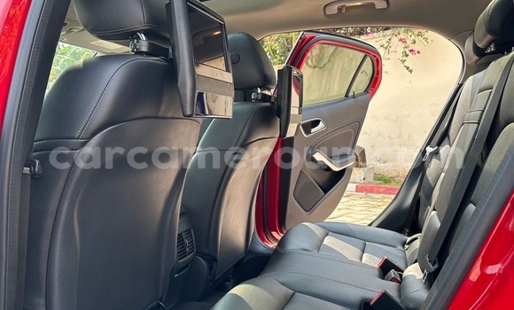 Acheter Neuf Voiture Mercedes‒Benz GLA-klasse Rouge à Yaoundé, Central Cameroon Acheter Neuf Voiture Mercedes‒Benz GLA-klasse Rouge à Yaoundé, Central Cameroon