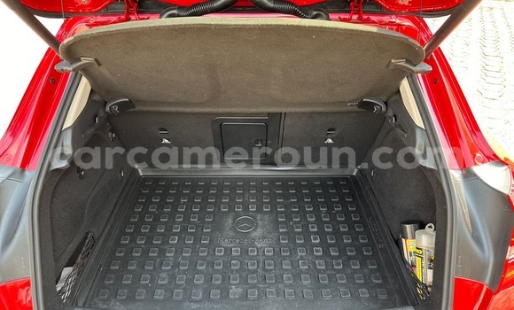 Acheter Neuf Voiture Mercedes‒Benz GLA-klasse Rouge à Yaoundé, Central Cameroon Acheter Neuf Voiture Mercedes‒Benz GLA-klasse Rouge à Yaoundé, Central Cameroon