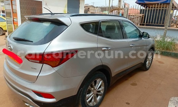 Acheter Occasion Voiture Hyundai Santa Fe Gris à Douala, Littoral Cameroon Acheter Occasion Voiture Hyundai Santa Fe Gris à Douala, Littoral Cameroon