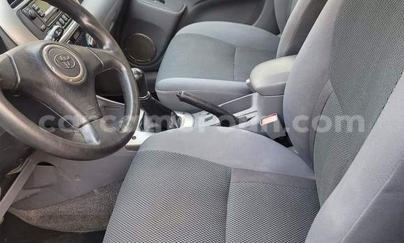 Acheter Occasion Voiture Toyota RAV4 Noir à Yaoundé, Central Cameroon Acheter Occasion Voiture Toyota RAV4 Noir à Yaoundé, Central Cameroon