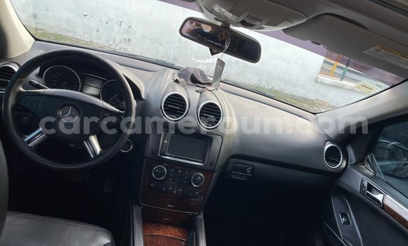 Acheter Occasion Voiture Mercedes‒Benz ML–Class Noir à Douala, Littoral Cameroon Acheter Occasion Voiture Mercedes‒Benz ML–Class Noir à Douala, Littoral Cameroon