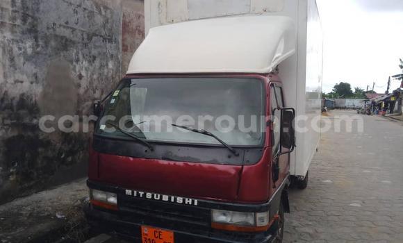 Acheter Occasion Utilitaire Mitsubishi Van Rouge à Douala, Littoral Cameroon