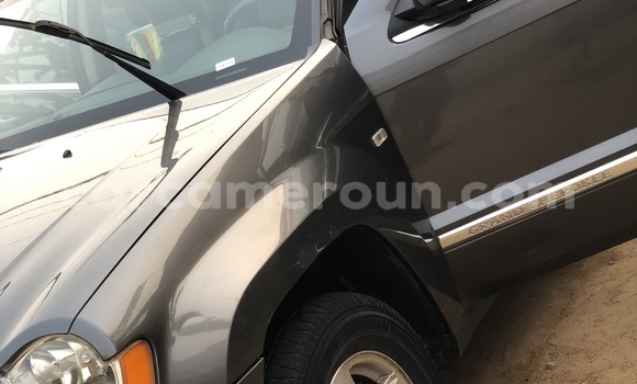 Sayi Imported Jeep Grand Cherokee M Mota in Douala a Ƙasar Kamaru Sayi Imported Jeep Grand Cherokee M Mota in Douala a Ƙasar Kamaru