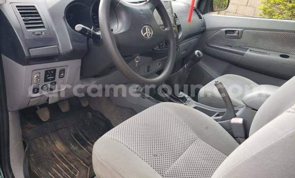 Sayi Na hannu Toyota Hiluxe VIGO Black Mota in Yaounde a Babban Kamaru Sayi Na hannu Toyota Hiluxe VIGO Black Mota in Yaounde a Babban Kamaru
