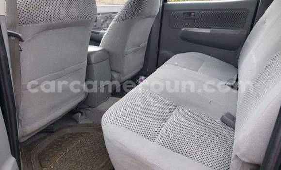 Sayi Na hannu Toyota Hiluxe VIGO Black Mota in Yaounde a Babban Kamaru Sayi Na hannu Toyota Hiluxe VIGO Black Mota in Yaounde a Babban Kamaru