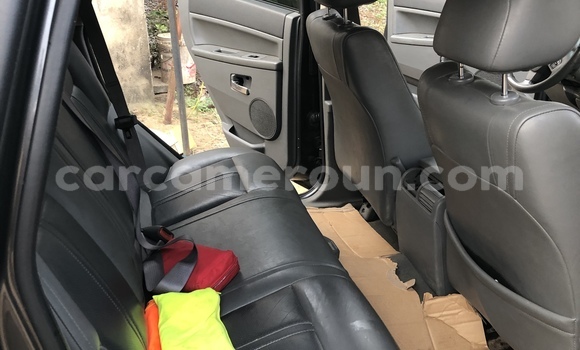 Acheter Import Voiture Jeep Grand Cherokee Beige à Douala, Littoral Cameroon Acheter Import Voiture Jeep Grand Cherokee Beige à Douala, Littoral Cameroon
