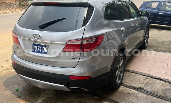 Acheter Import Voiture Hyundai Santa Fe Gris à Douala, Littoral Cameroon Acheter Import Voiture Hyundai Santa Fe Gris à Douala, Littoral Cameroon