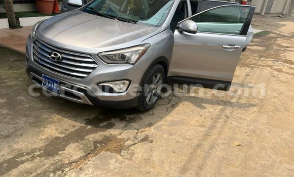 Acheter Import Voiture Hyundai Santa Fe Gris à Douala, Littoral Cameroon Acheter Import Voiture Hyundai Santa Fe Gris à Douala, Littoral Cameroon