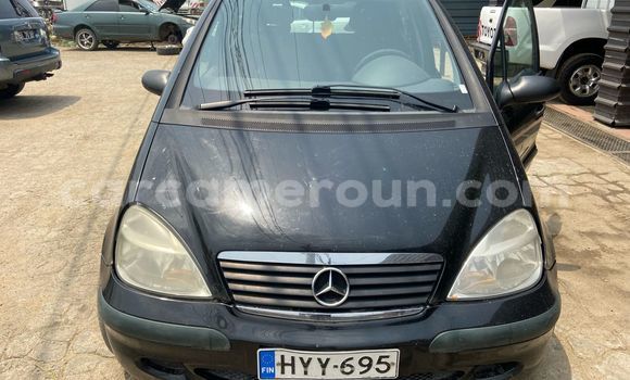 Sayi Imported Mercedes-Benz A200 Black Mota in Douala a Ƙasar Kamaru Sayi Imported Mercedes-Benz A200 Black Mota in Douala a Ƙasar Kamaru