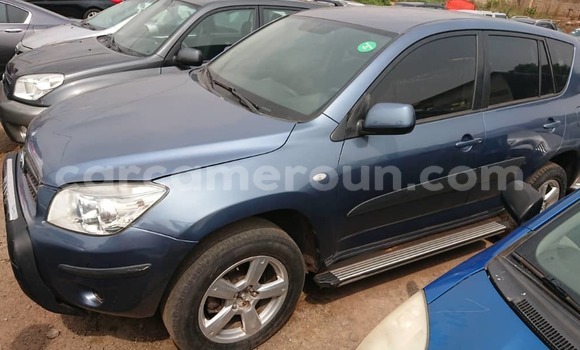 Acheter Occasion Voiture Toyota RAV4 Bleu à Yaoundé, Central Cameroon Acheter Occasion Voiture Toyota RAV4 Bleu à Yaoundé, Central Cameroon