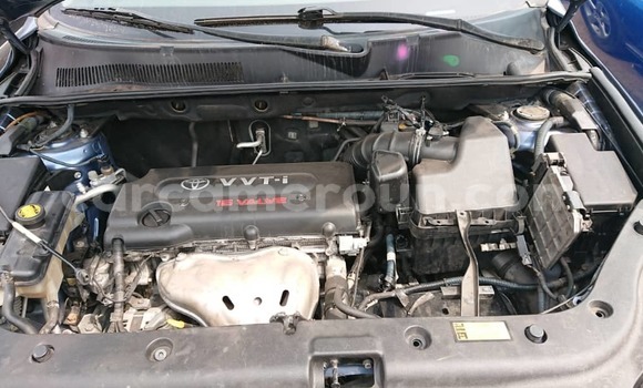 Acheter Occasion Voiture Toyota RAV4 Bleu à Yaoundé, Central Cameroon Acheter Occasion Voiture Toyota RAV4 Bleu à Yaoundé, Central Cameroon