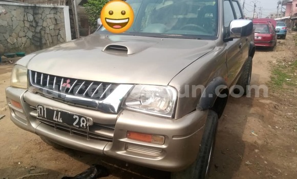 Buy Used Mitsubishi L200 Other Car in Douala in Littoral Cameroon
