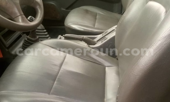 Sayi Na hannu Mitsubishi L200 Sauran Mota in Douala a Ƙasar Kamaru Sayi Na hannu Mitsubishi L200 Sauran Mota in Douala a Ƙasar Kamaru