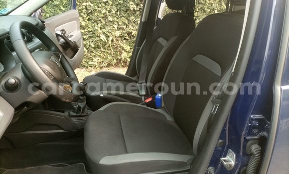 Sayi Na hannu Dacia Duster Blue Mota in Douala a Ƙasar Kamaru Sayi Na hannu Dacia Duster Blue Mota in Douala a Ƙasar Kamaru
