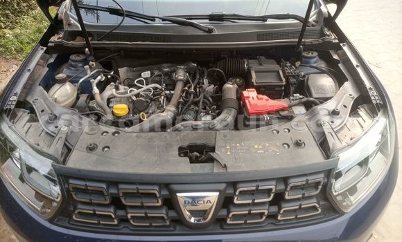 Sayi Na hannu Dacia Duster Blue Mota in Douala a Ƙasar Kamaru Sayi Na hannu Dacia Duster Blue Mota in Douala a Ƙasar Kamaru