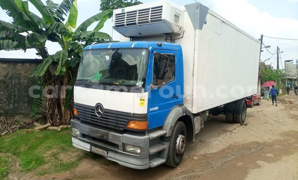 Acheter Occasion Utilitaire Mercedes‒Benz Viano Blanc à Douala, Littoral Cameroon