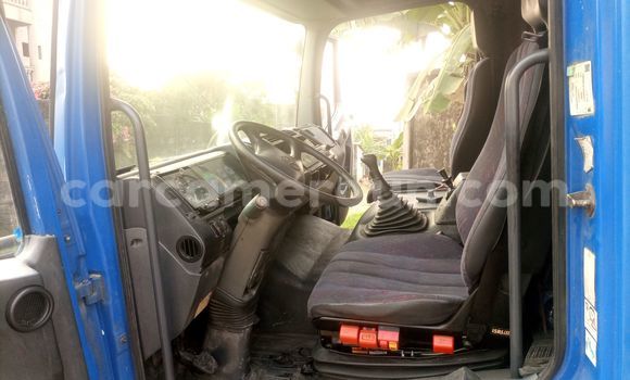 Acheter Occasion Utilitaire Mercedes‒Benz Viano Blanc à Douala, Littoral Cameroon Acheter Occasion Utilitaire Mercedes‒Benz Viano Blanc à Douala, Littoral Cameroon