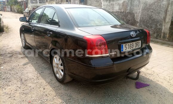 Sayi Na hannu Toyota Avensis Black Mota in Douala a Ƙasar Kamaru Sayi Na hannu Toyota Avensis Black Mota in Douala a Ƙasar Kamaru