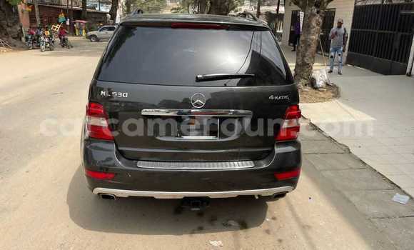 Acheter Occasion Voiture Mercedes‒Benz ML–Class Noir à Douala, Littoral Cameroon Acheter Occasion Voiture Mercedes‒Benz ML–Class Noir à Douala, Littoral Cameroon