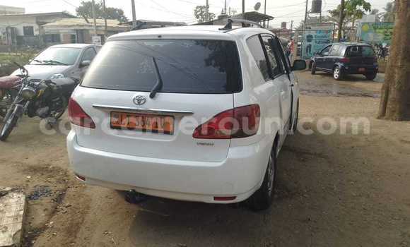 Buy Used Toyota Avensis White Car in Douala in Littoral Cameroon Buy Used Toyota Avensis White Car in Douala in Littoral Cameroon