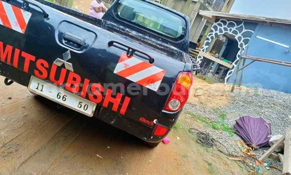 Buy Used Toyota Pickup Black Car in Douala in Littoral Cameroon Buy Used Toyota Pickup Black Car in Douala in Littoral Cameroon