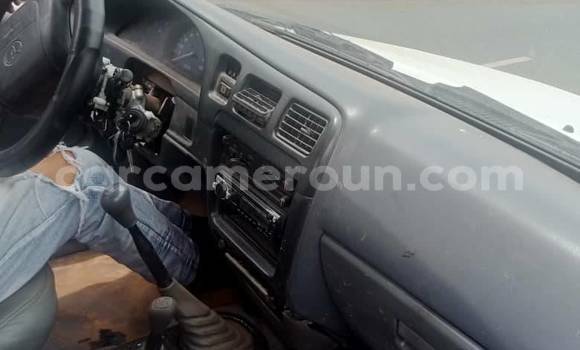 Acheter Occasion Voiture Toyota Altis Blanc à Bafoussam, West Cameroon Acheter Occasion Voiture Toyota Altis Blanc à Bafoussam, West Cameroon