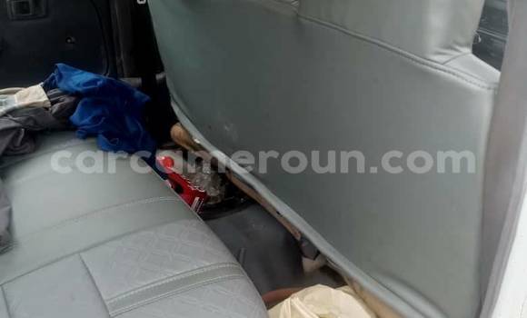 Acheter Occasion Voiture Toyota Altis Blanc à Bafoussam, West Cameroon Acheter Occasion Voiture Toyota Altis Blanc à Bafoussam, West Cameroon