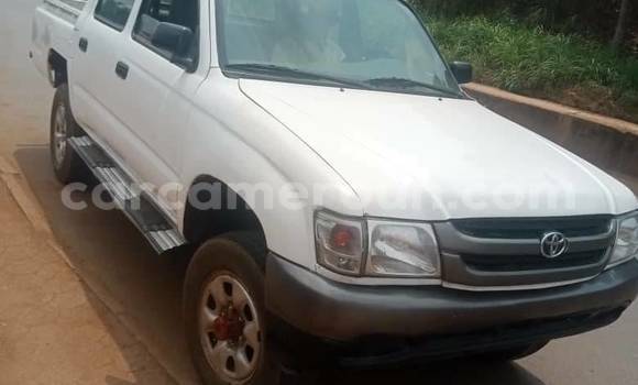 Acheter Occasion Voiture Toyota Altis Blanc à Bafoussam, West Cameroon Acheter Occasion Voiture Toyota Altis Blanc à Bafoussam, West Cameroon